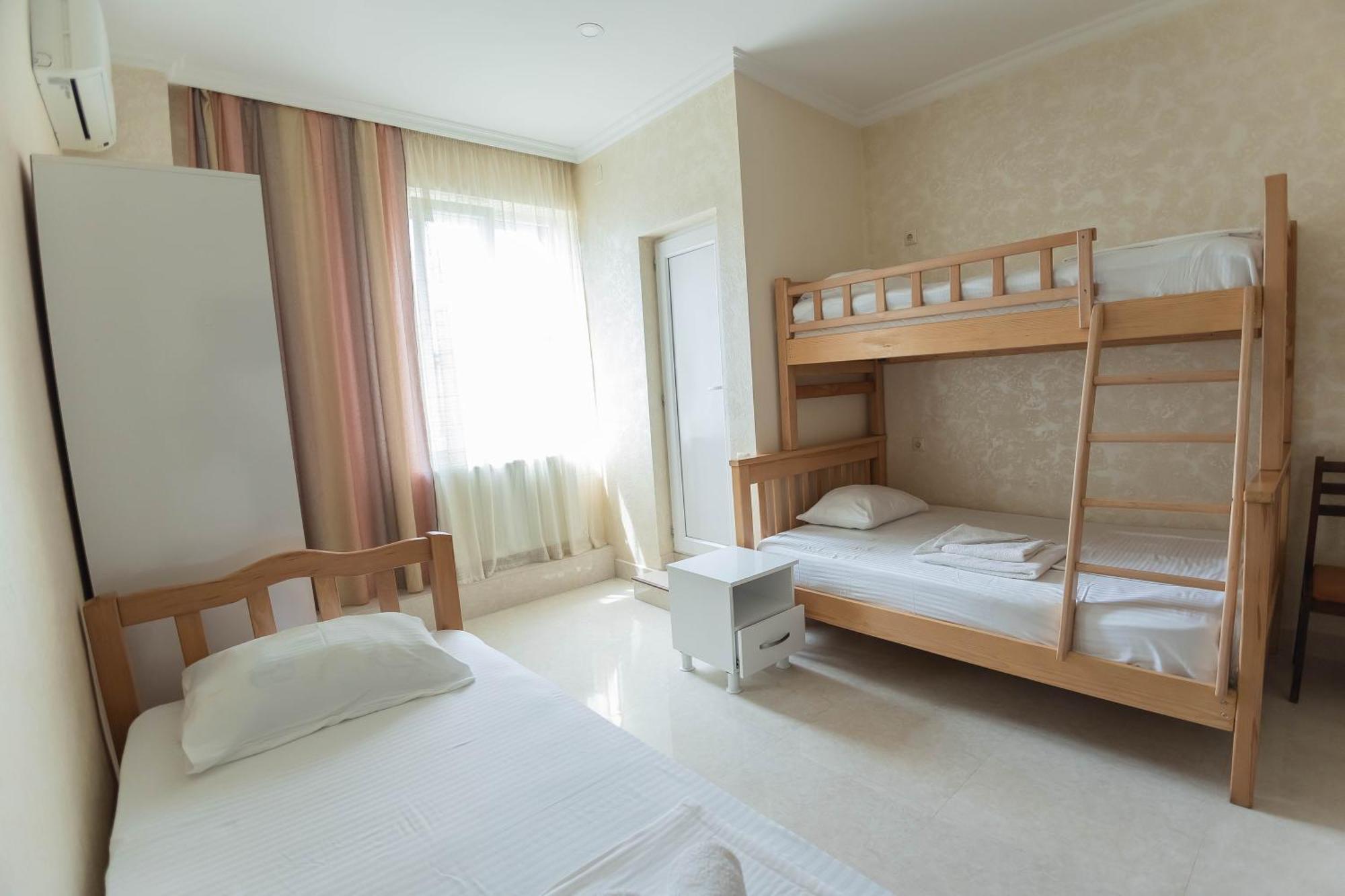 Guest House Ocean Force Батуми Экстерьер фото