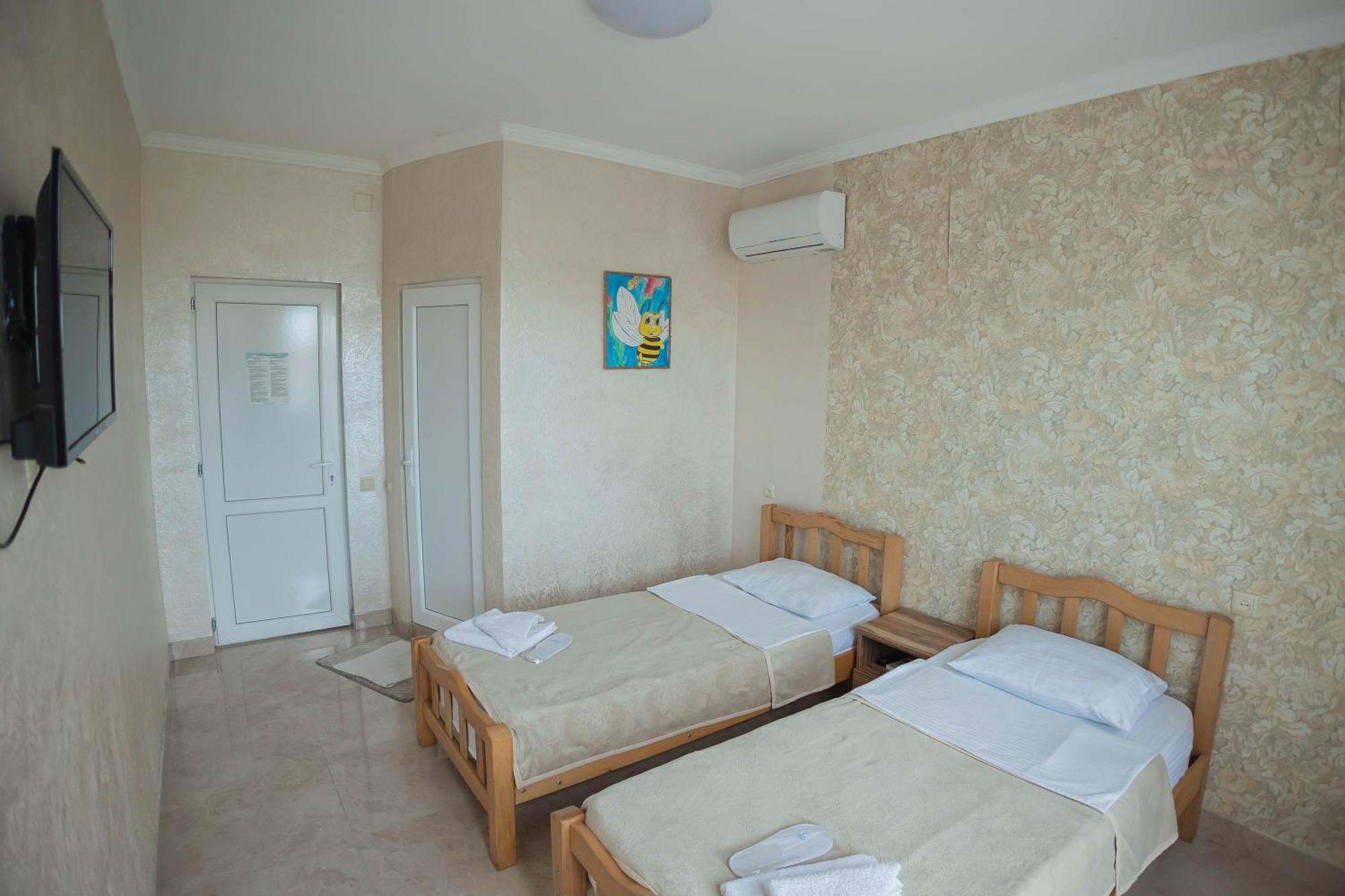 Guest House Ocean Force Батуми Экстерьер фото