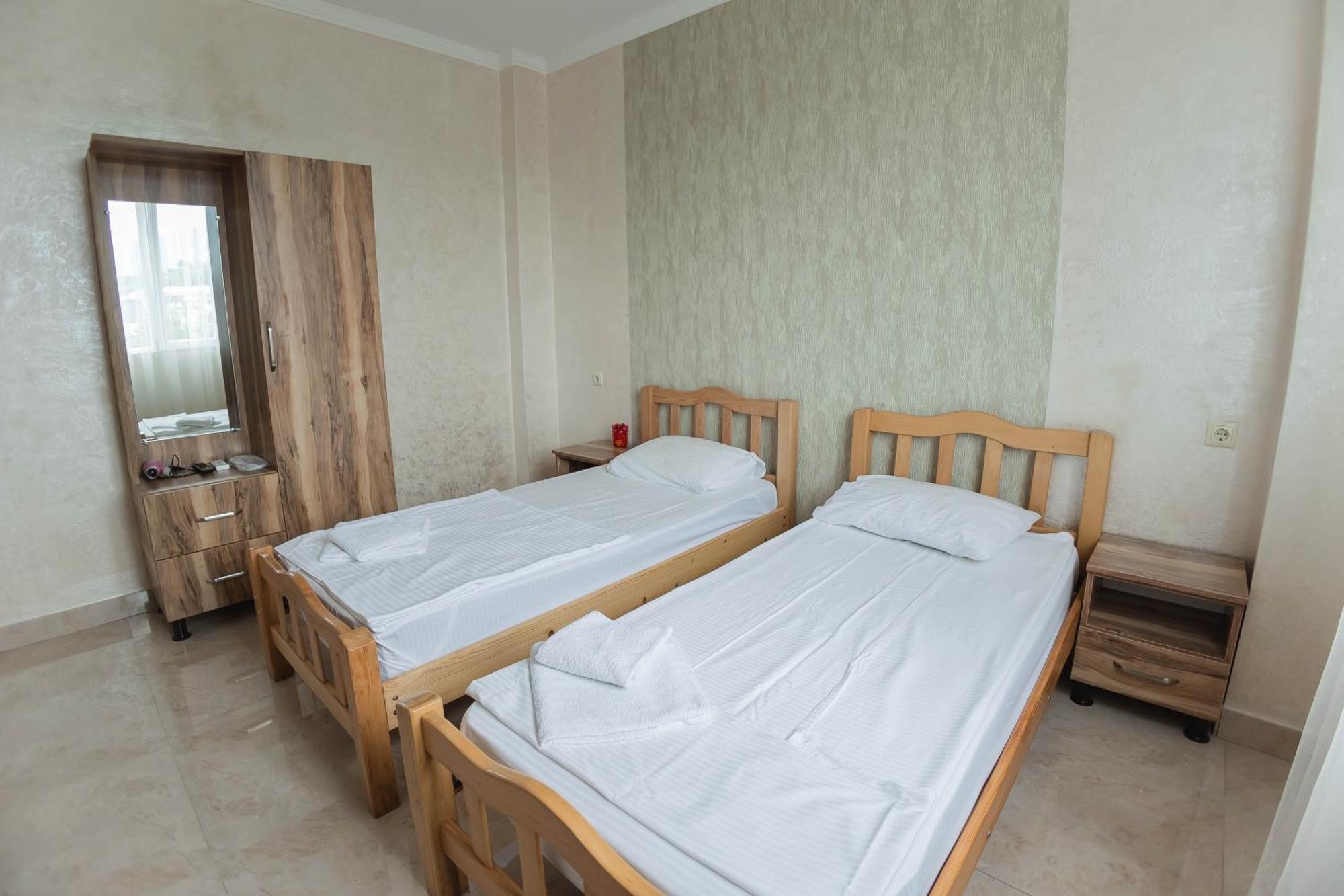 Guest House Ocean Force Батуми Экстерьер фото